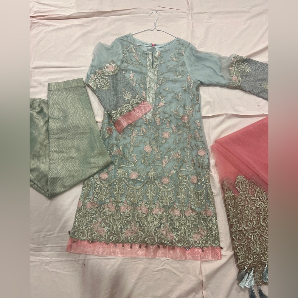 Aqua Blue & Pink 3 Piece Southasian Pakistani Suit Set Kameez Shalwar Dupatta